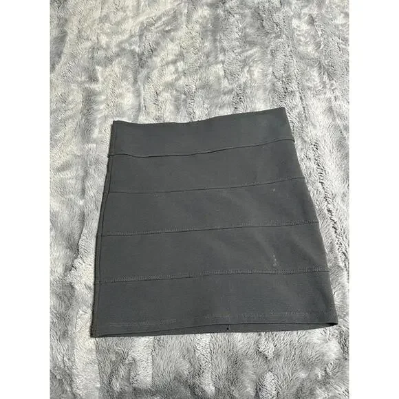 Charlotte Russe Gray Bandage Mini Skirt – Size Small - Picture 1 of 2